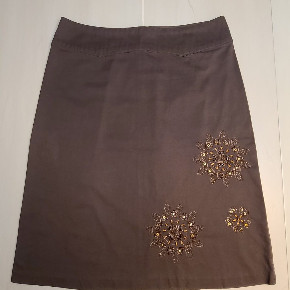 Reitmans Dark Brown Pencil Skirt with Gold Embroidery